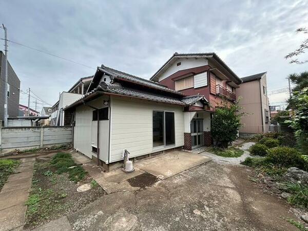 detached 埼玉県坂戸市三光町

地図を見る
