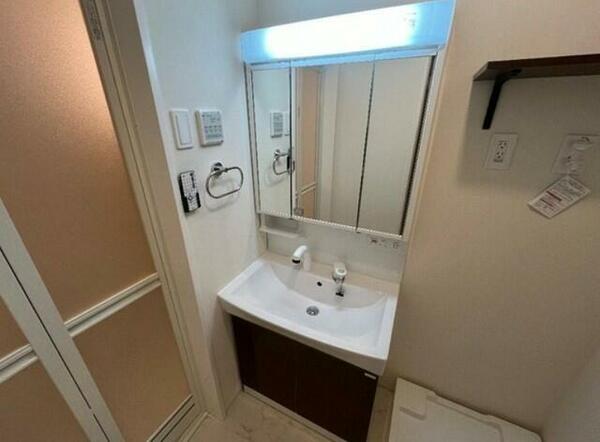 画像7:洗面所