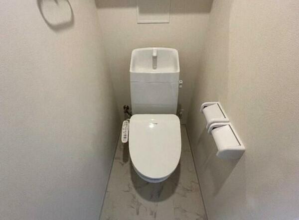 画像8:トイレ