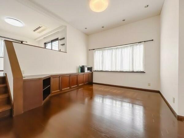 detached 東京都東大和市湖畔２丁目

地図を見る