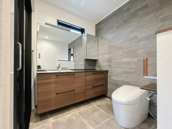 detached 東京都東大和市湖畔２丁目

地図を見る