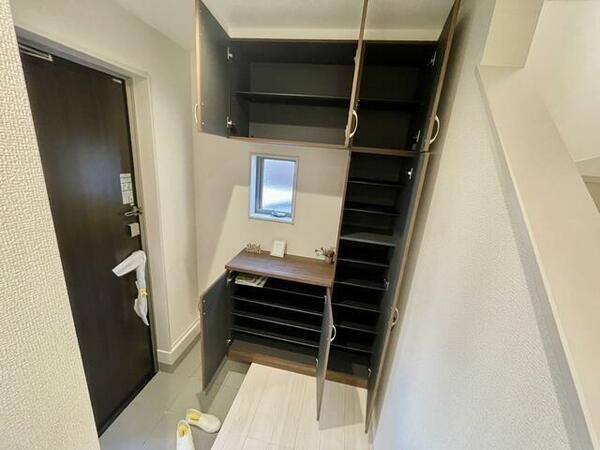 detached 埼玉県八潮市大字鶴ケ曽根
地図を見る