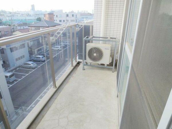 apartment 埼玉県蕨市錦町１丁目
地図を見る