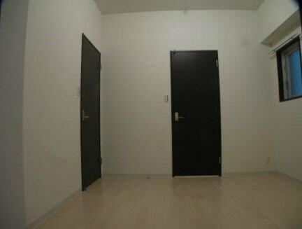 apartment 埼玉県蕨市錦町１丁目
地図を見る