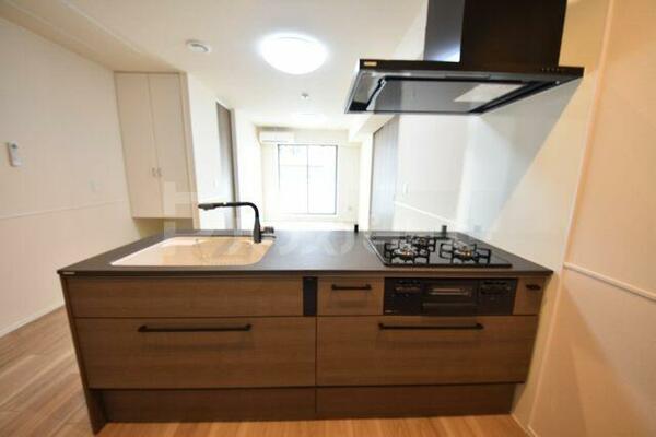 apartment 埼玉県三郷市中央３丁目
地図を見る