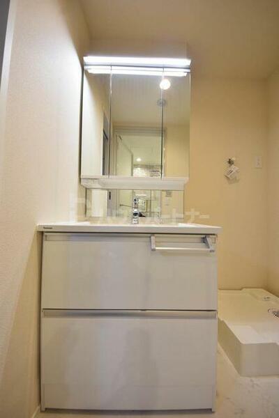 apartment 埼玉県三郷市中央３丁目
地図を見る