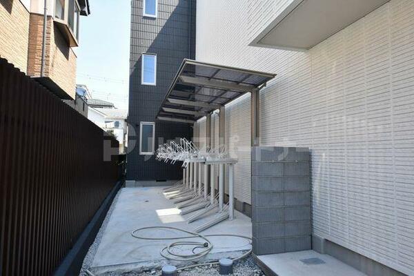 apartment 埼玉県三郷市中央３丁目
地図を見る