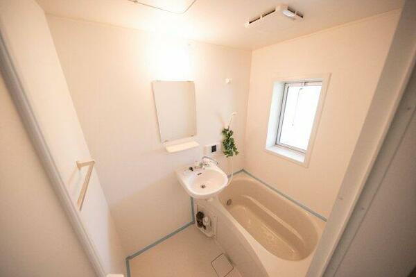 apartment 茨城県北茨城市大津町北町
地図を見る