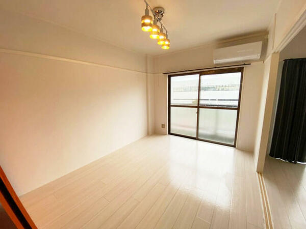 apartment 埼玉県児玉郡神川町大字元原
地図を見る