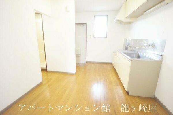 apartment 茨城県龍ケ崎市平台３丁目
地図を見る