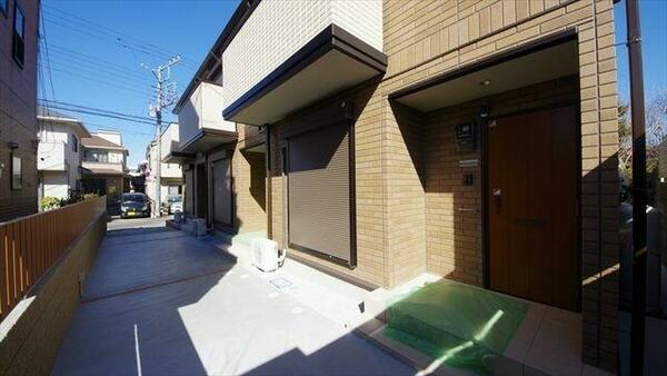 detached 埼玉県ふじみ野市新駒林３丁目

地図を見る