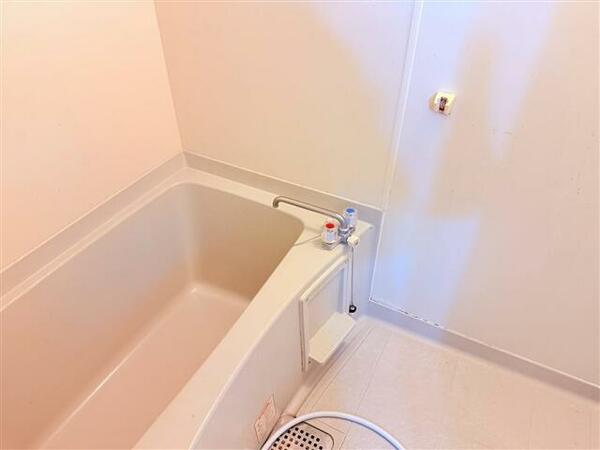 浴室：シングルレバーに変更予定です