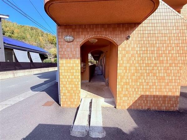 エントランス・ロビー