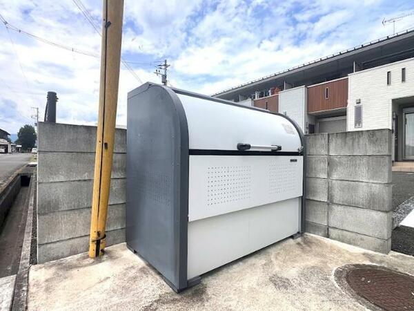 apartment 茨城県つくば市研究学園５丁目５－１３ ファースト・ラフィーネ・学園１Ｆ
