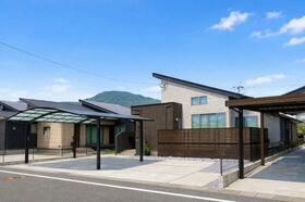 福岡県北九州市小倉南区長野本町２丁目
