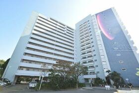 戸山ハイツ２７号棟