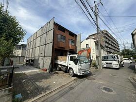 東京都世田谷区砧３丁目