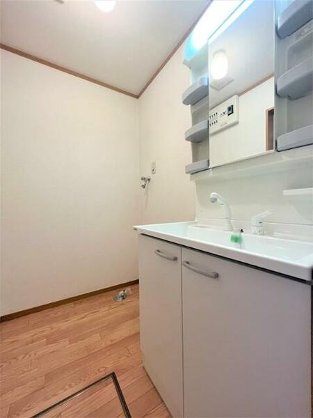 apartment 茨城県つくば市研究学園５丁目５－１３ ファースト・ラフィーネ・学園１Ｆ