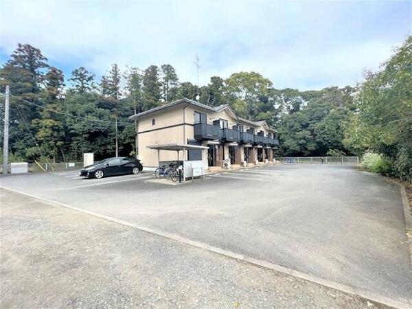 apartment 茨城県つくば市研究学園５丁目５－１３ ファースト・ラフィーネ・学園１Ｆ