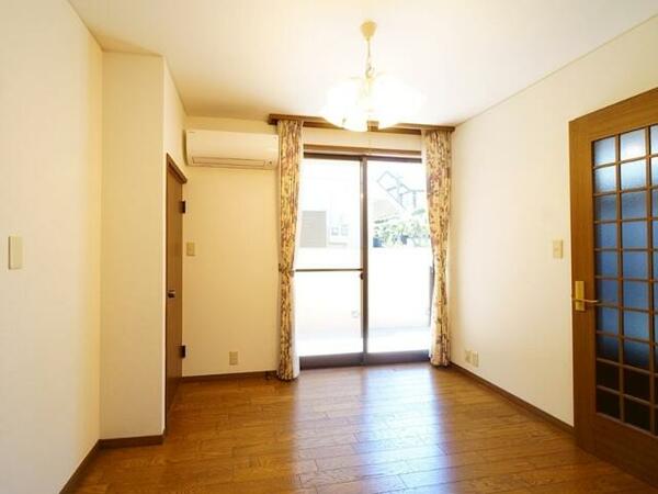 detached 東京都武蔵野市吉祥寺南町４丁目

地図を見る