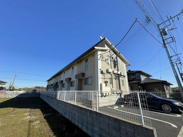 apartment 茨城県つくば市研究学園５丁目５－１３ ファースト・ラフィーネ・学園１Ｆ