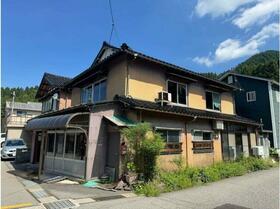 石川県白山市鶴来朝日町