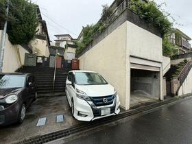 東京都町田市真光寺３丁目