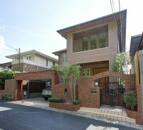 京都府京都市西京区御陵峰ケ堂町１丁目