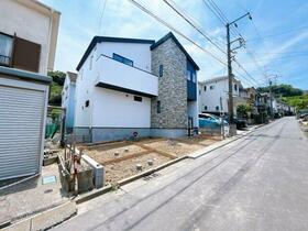 神奈川県横須賀市粟田１丁目