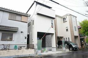 埼玉県草加市谷塚町