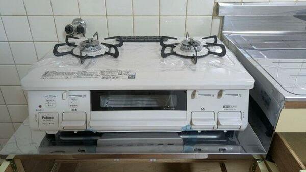 画像11:新品の2口ガスコンロをついてます。キッチンはクリーニング済み