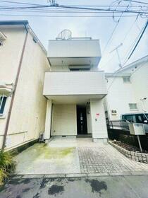 東京都文京区千駄木３丁目