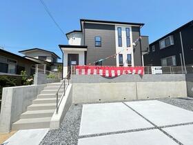 兵庫県三木市緑が丘町西4丁目