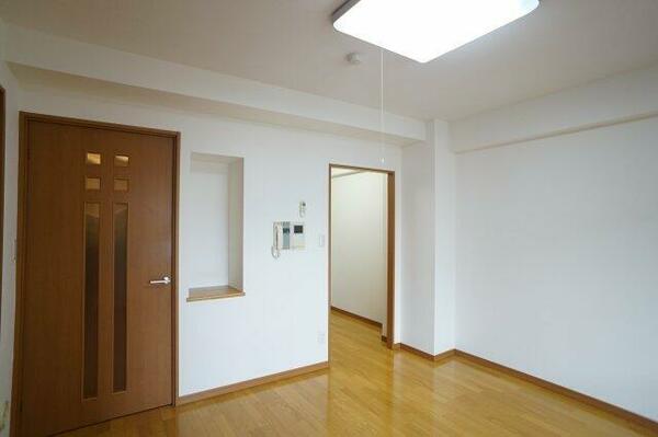 apartment 埼玉県戸田市南町
地図を見る