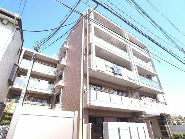 apartment 埼玉県戸田市南町
地図を見る