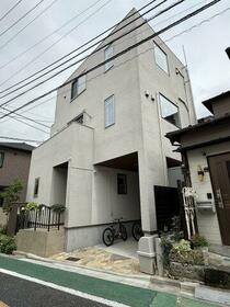 東京都文京区西片２丁目