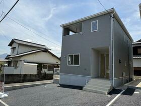 福岡県北九州市小倉南区沼緑町１丁目