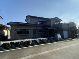 富山県富山市中間島１丁目