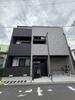 弥刀駅よりバス2分 徒歩7分 築2年5ヶ月 3階建の賃貸物件