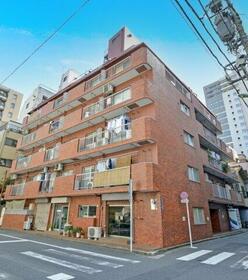 ワコー人形町マンション　２階　角　部屋　リ　ノベーション