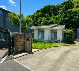 神奈川県横浜市金沢区富岡東３丁目