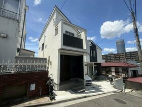 神奈川県横浜市港北区篠原町