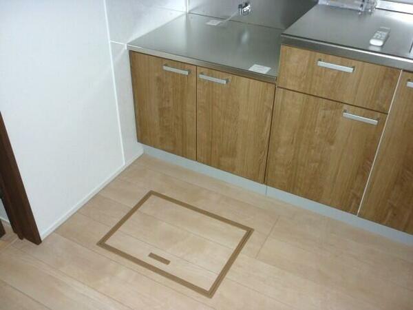 detached 東京都東久留米市金山町１丁目

地図を見る