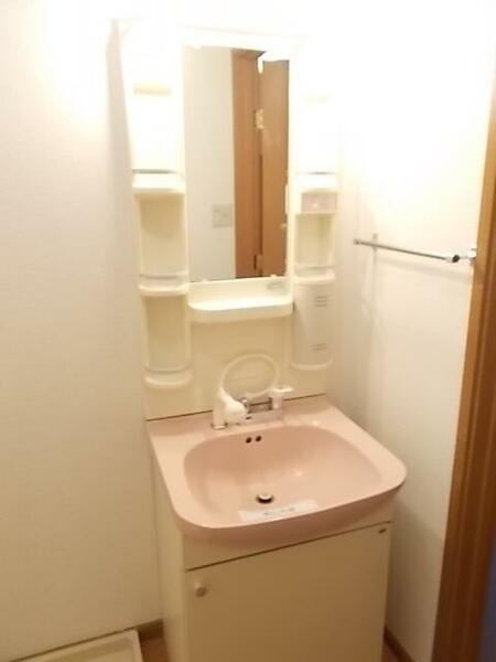 apartment 埼玉県比企郡吉見町東野１丁目
地図を見る