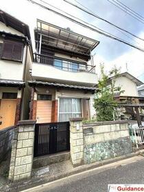 奈良県大和郡山市小泉町