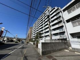 サーパス南春日