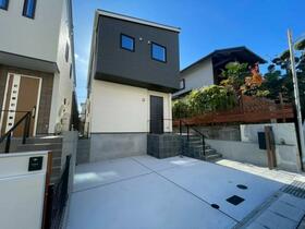 兵庫県神戸市北区泉台３丁目