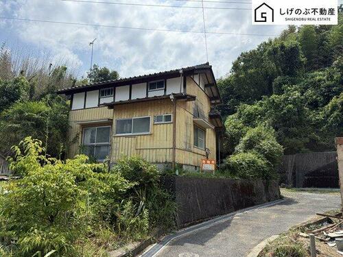 Land, Konan, Shiga