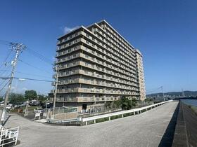 「開放的な３面バルコニー」高知市一宮南町１丁目サーパスシティ高知１　中