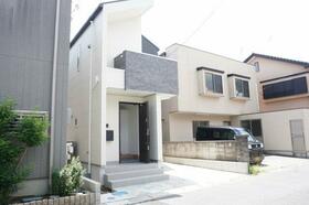 埼玉県草加市小山２丁目